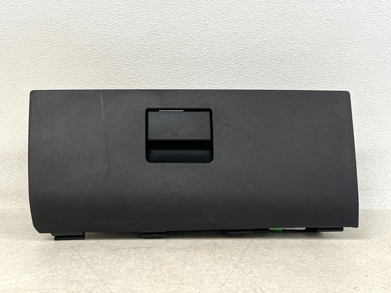 ⭐2013-2018 RAM 1500 DASHBOARD GLOVE BOX STORAGE COMPARTMENT BLACK OEM LOT2641