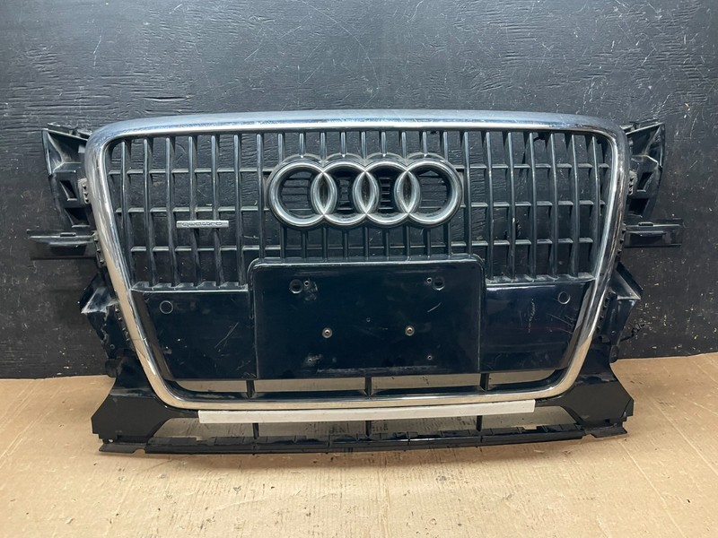 2013 to 2015 Audi Q5 Front Upper Grill GrilleOEM z5950 DG