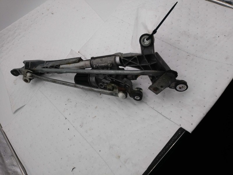 2009 Subaru Legacy Wiper Motor OEM 86510AG02A Green 102K Miles