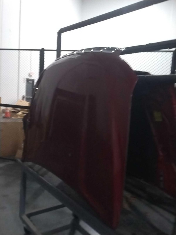 2019 Jeep Cherokee OEM Red Hood Panel 68290450AF - Used - 143K Miles
