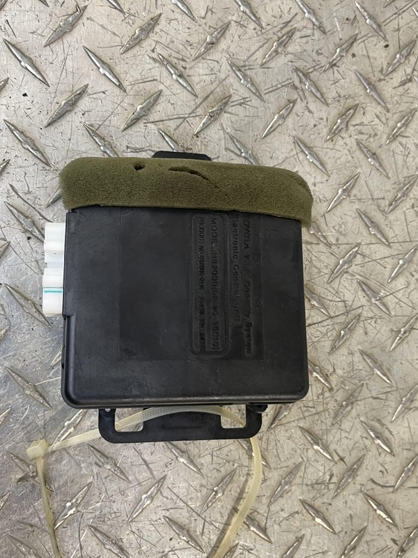 Theft Locking Module 4Runner 1996 2002 Toyota OEM 55843-35010 Anti Theft Module