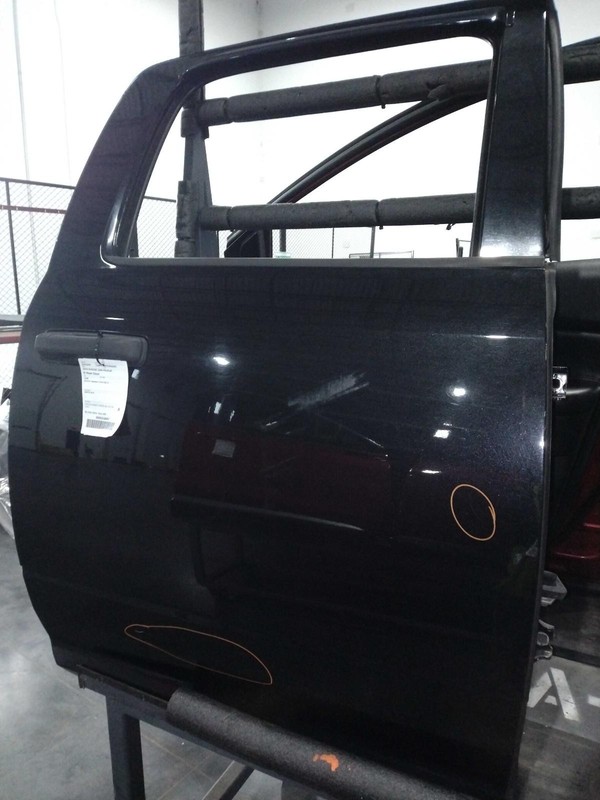 2015 RAM DODGE 1500 Pickup Right Rear Door Black 528380 - Scratches & Dent