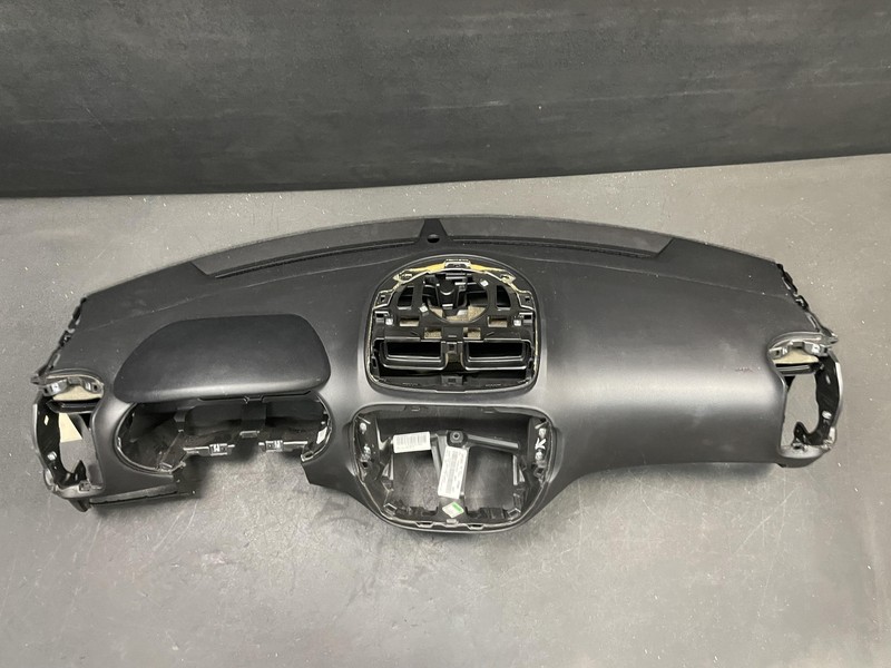 Dashboard Instrument Panel 2018 Kia Soul 84710-B2100 2014 2015 2016 2017 2019