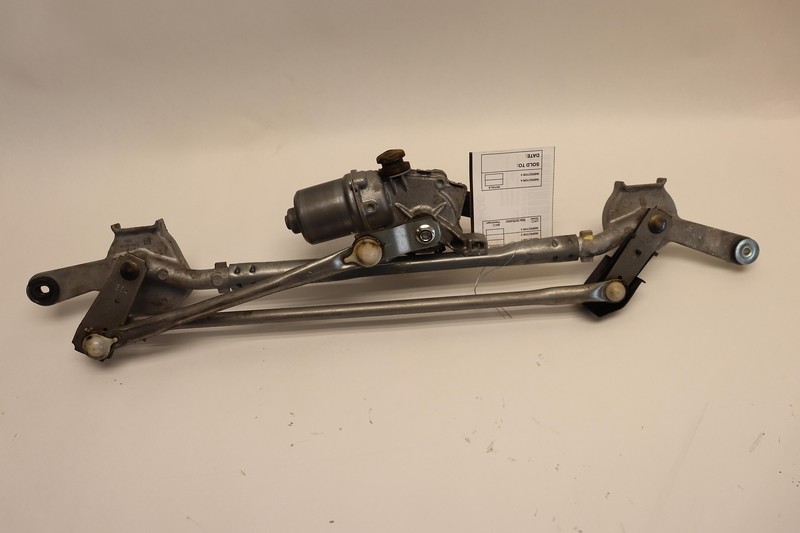 2017-2020 CADILLAC XT5 WINDSHIELD WIPER TRANSMISSION LINKAGE W/ MOTOR OEM