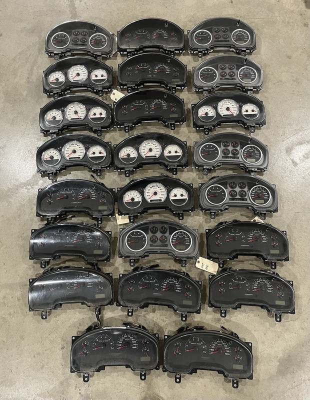 2004-2008 Ford F-150 Speedometer Instrument Gauge Clusters *Lot Of 25 For Parts*