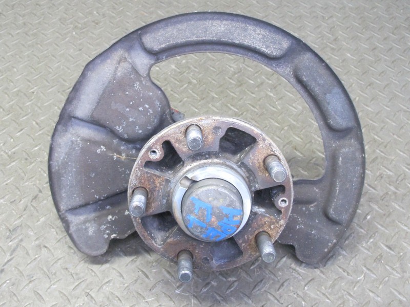 1984-1985 PORSCHE 928 S FRONT LEFT SIDE SPINDLE KNUCKLE WHEEL HUB BEARING