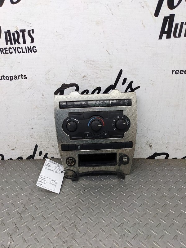 Temperature Control Manual Temperature Control Fits 05-07 GRAND CHEROKEE 1178822