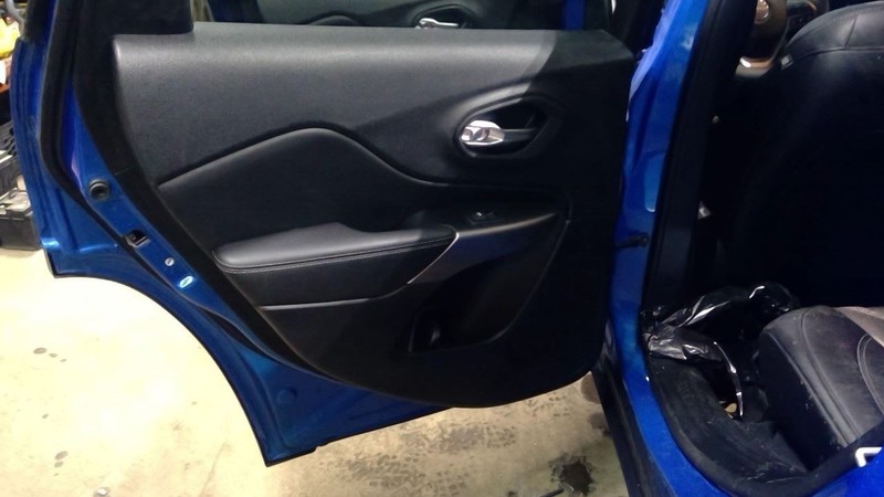 CHEROKEE2022 Driver Left Rear Door Trim Panel Rear 1782160