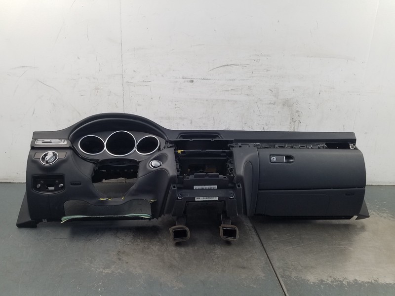 2012 Mercedes AMG CLS 63 Dash Panel / Controls / Glovebox #8399 K4