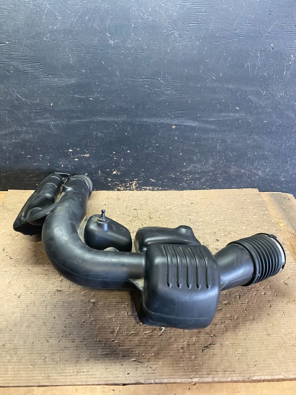 2011 - 2013 Dodge Durango 3.6L Resonator Air Intake Tube OEMS3594 DG