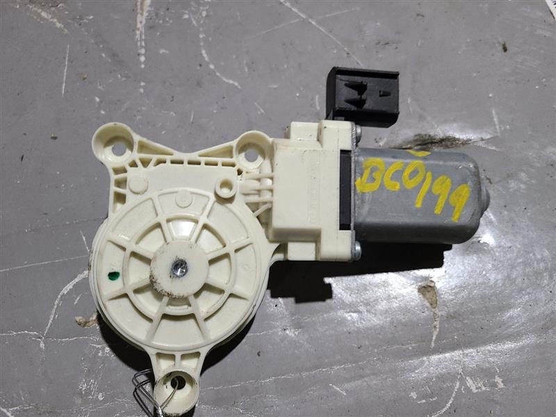 Driver Power Window Motor Classic Style Fits 09-20 DODGE 1500 PICKUP 561303
