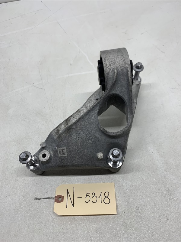 17-22 TESLA MODEL Y 3 REAR LH DRIVE UNIT MOUNT BRACKET OEM 1095337-00-D 5318 S23