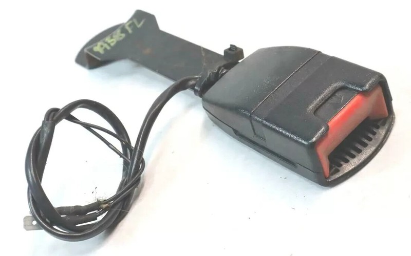 1994 Bentley Turbo R Front Left Driver Side Seat Belt Buckle Black UB83835 OEM