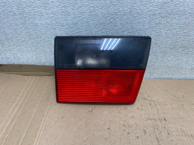 1999 2000 2001 Saab 9-5 Wagon Left Driver LH Side Inner Tail Light Oem U8300 DG