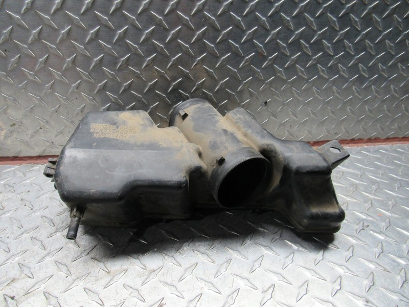 2000 TOYOTA 4RUNNER AIR INTAKE RESONATOR TANK BOX 17893-62070
