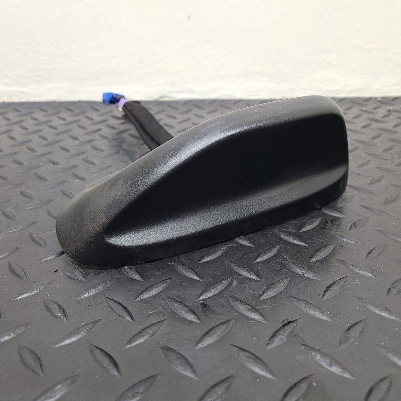 19-24 Dodge Ram 1500 Roof Antenna Assembly W/ Satellite Radio OEM 68475114AA