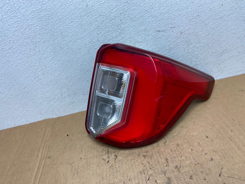 2020 2021 2022 2023 Ford Explorer Right Passenger Side Tail light OEM AD3726 LK