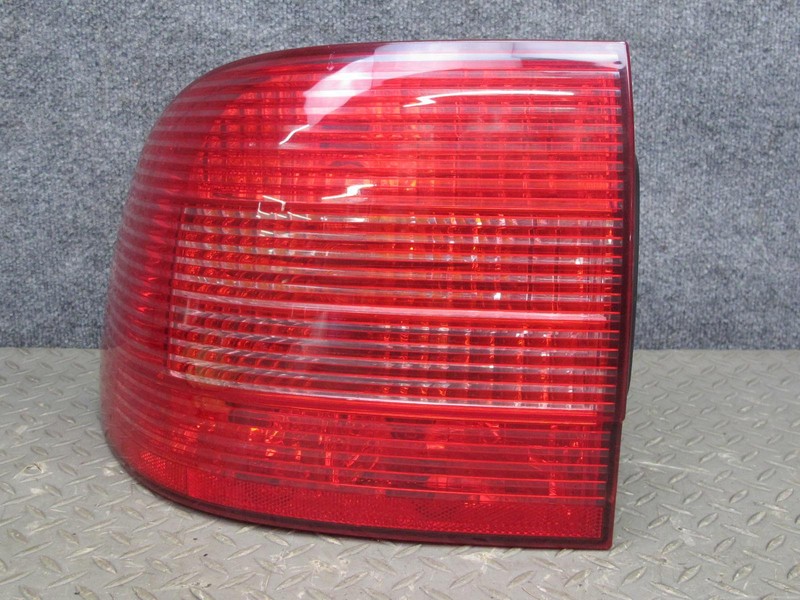 2003-2006 PORSCHE CAYENNE 955 REAR LEFT TAIL LIGHT LAMP 7L5945095A