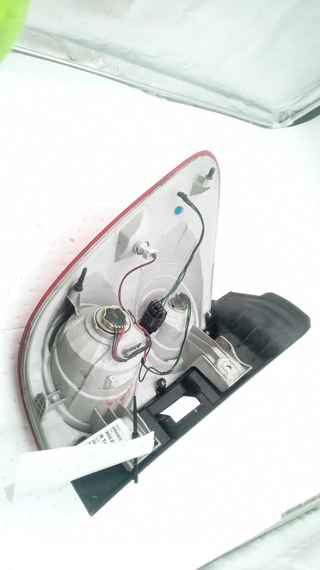 2015 Chevrolet Equinox Right Tail Light Assembly Tan 64926 Used OEM