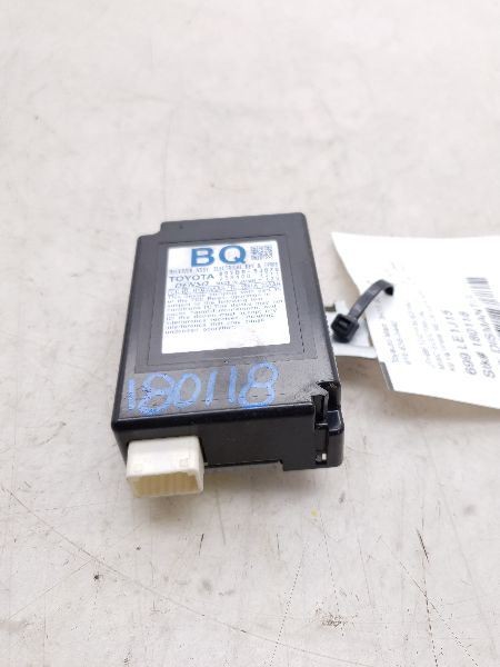 14 15 Lexus IS250 Electrical Key and TPMS Receiver 897B0-53020