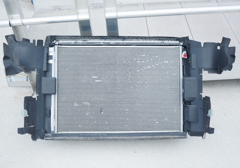 2017 - 2020 Mercedes-Benz R231 SL450 A/C Condenser Transmission Cooler Radiator
