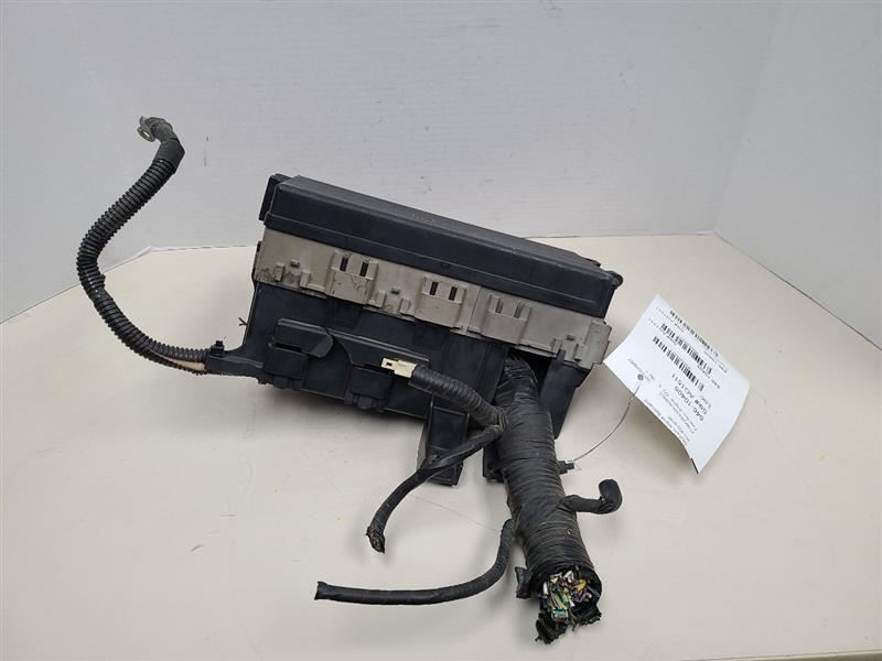 Fuse Box Engine VIN F 5th Digit 4 Cylinder Fits 10-11 CAMRY 563271