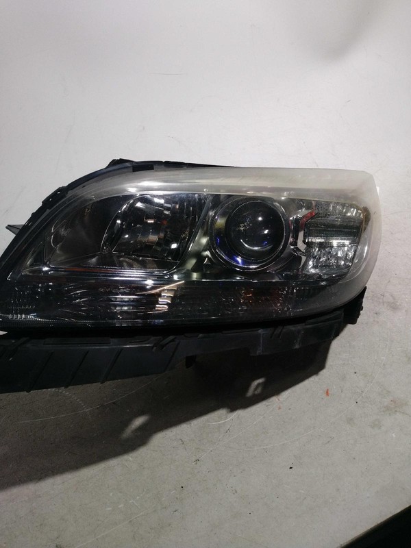 2013 Chevrolet Malibu Left Headlight Assembly Black OEM 569699 113K Miles