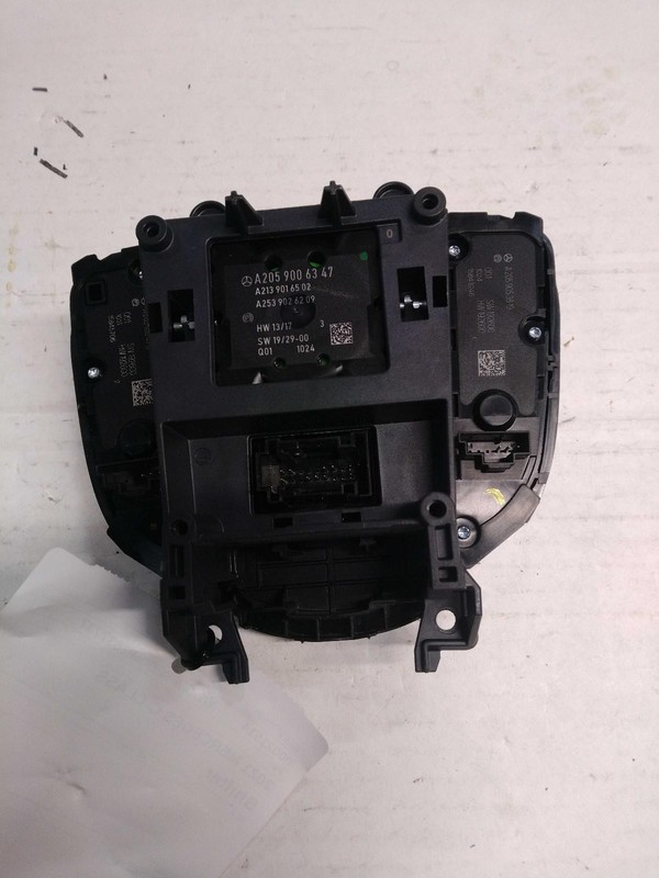 Used Automatic Transmission Shift Lever Assembly fits: 2021 Mercedes-benz Merced