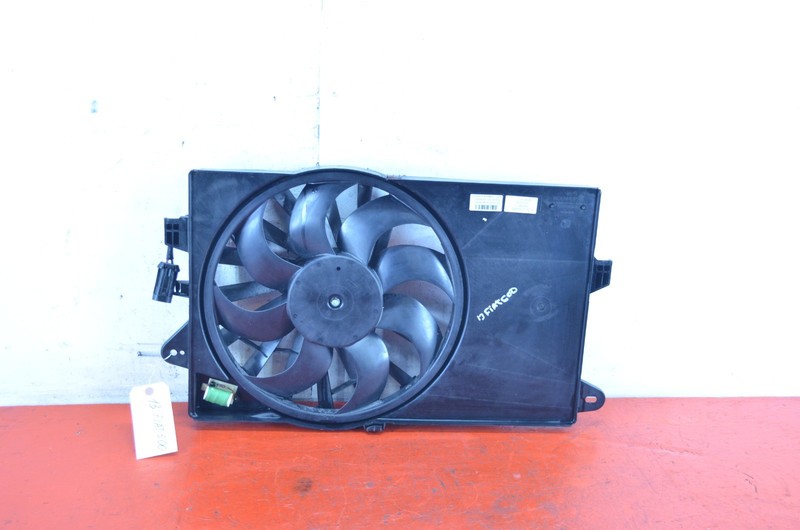 12-17 FIAT 500 1.4L RADIATOR COOLING FAN OEM