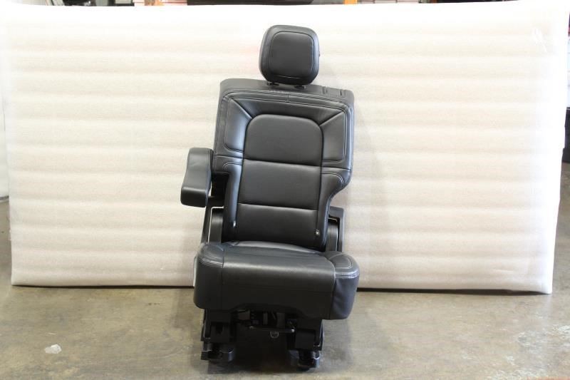2018 2019 2020 2021 LINCOLN NAVIGATOR LEFT REAR SEAT SECOND ROW EBONY