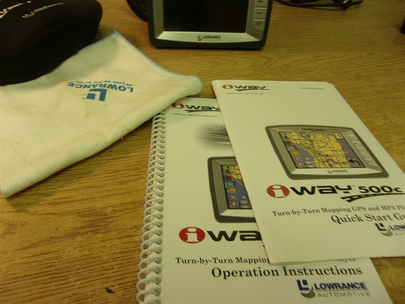 Lowrance Automotive iWay 500C GPS w/Mount Manual, Charger & Cover