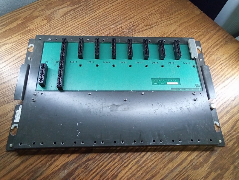 Hitachi I/O PLC Rack Chassis 7 Slot LWB810B