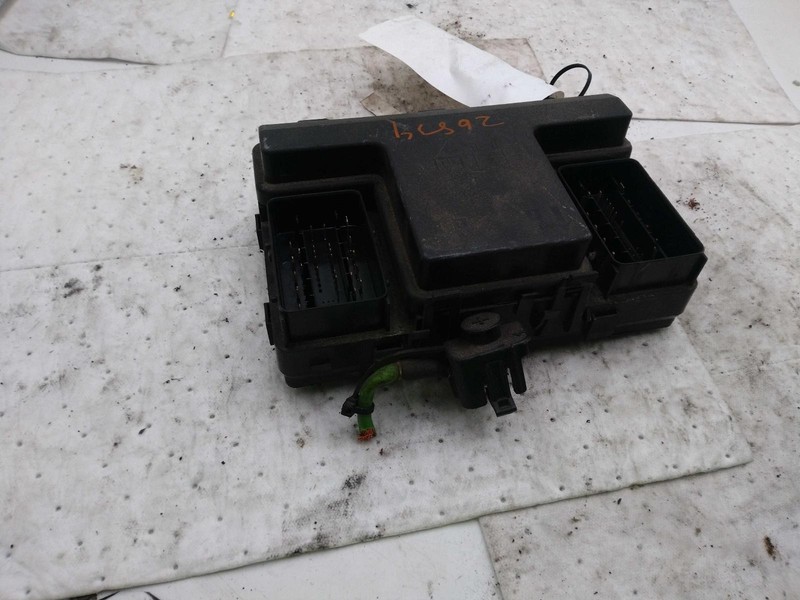 2017 Lincoln MKZ Fuse Box OEM Black HG9T14D068BA 119K Miles - Fast Shipping