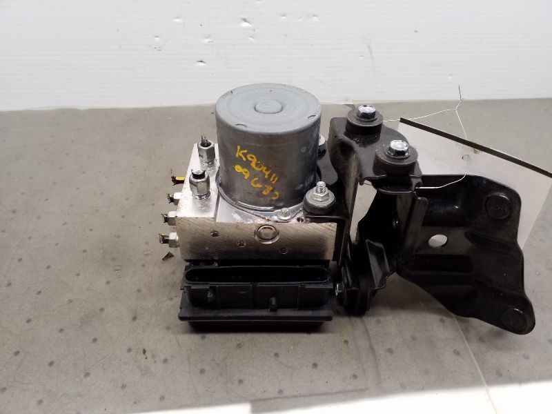 Anti-Lock Brake Part Assembly Coupe AWD Fits 09-10 INFINITI G37 683527