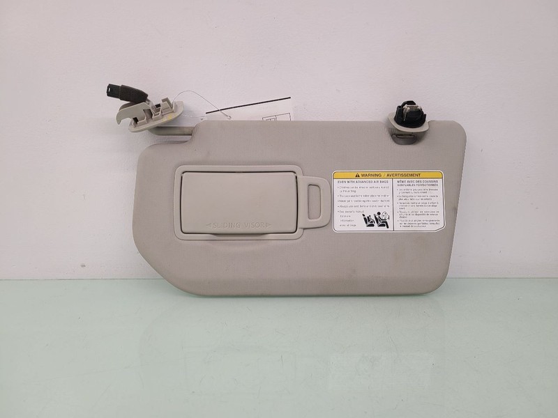 Driver Left Sun Visor With Illumination Fits 21-25 ROGUE 587817