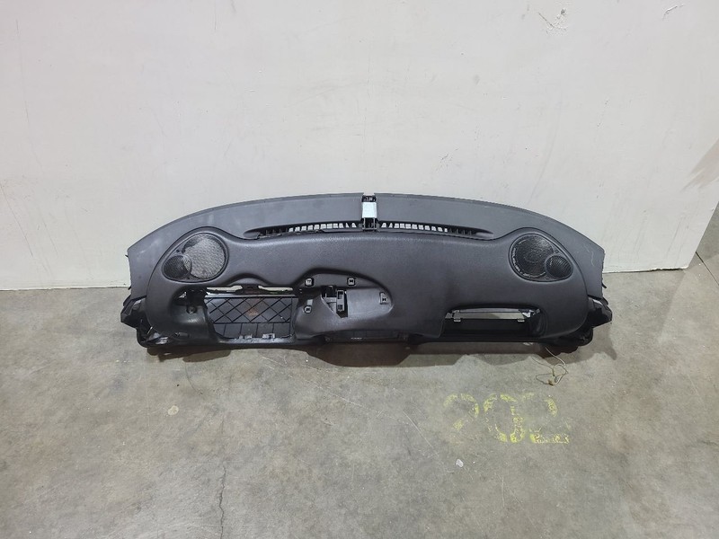 Dash Panel 996 Model Carrera Leather Fits 02-05 PORSCHE 911 583252