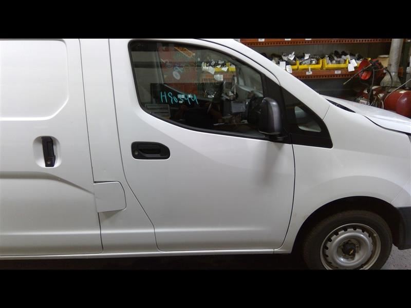 Passenger Right Front Door White Fits 15-17 CITY EXPRESS Paint Code GQX 677481