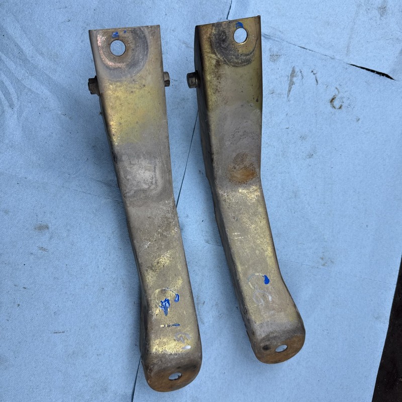 1980’s Vintage Yamaha G1 Two Stroke Golf Cart Front Fender support brackets