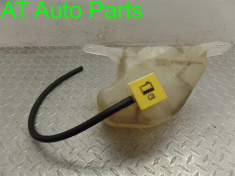 2005-2007 JEEP LIBERTY 3.7L RADIATOR COOLANT RESERVOIR TANK OEM 52079788AD