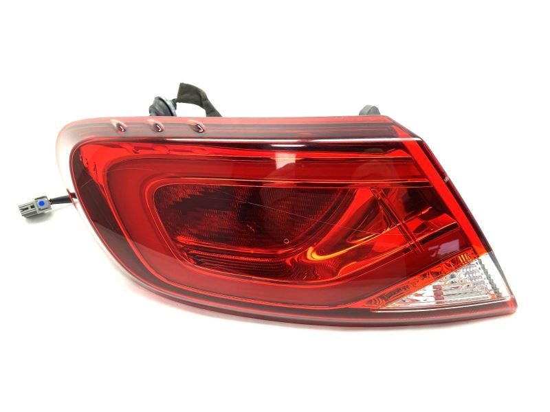 Left Driver Side Quarter Panel Taillight Lamp Fits 2015-2016 Chrysler 200 81386
