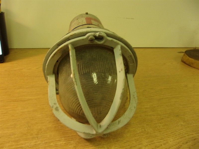 Crouse Hinds FVA105 Light Fixture *FREE SHIPPING*
