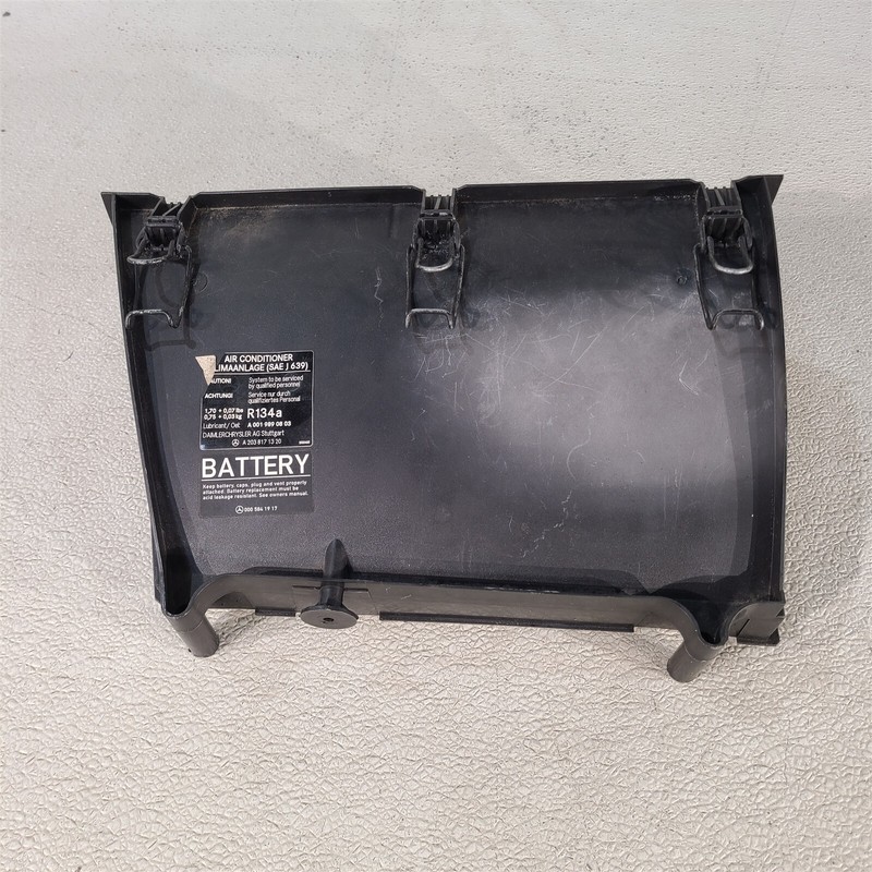 01-09 Mercedes CLK 500 AMG Battery Cover Cabin Air Filter Housing Aa7492