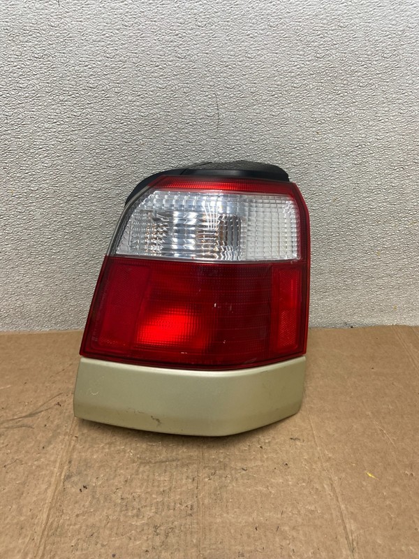 2001 2002 Subaru Forester Right RH Side Tail Light Oem AA1701 PS
