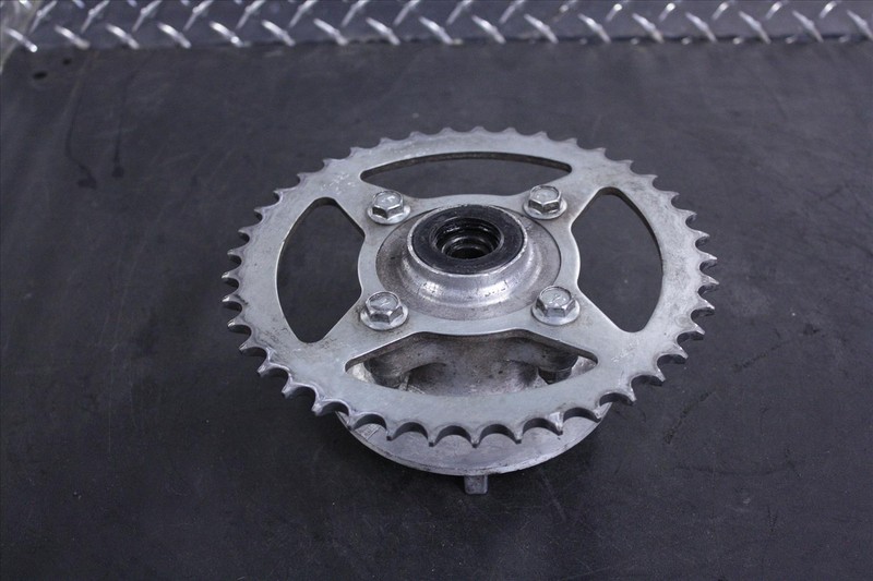 05 SUZUKI GZ 250 MARAUDER REAR FINAL DRIVE HUB SPROCKET GZ250