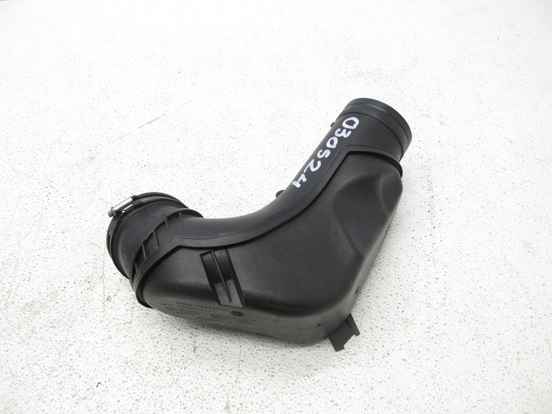 12-18 BMW F30 328i 428i X3 X4 AIR INTAKE DUCT HOSE PIPE TUBE OEM 030524