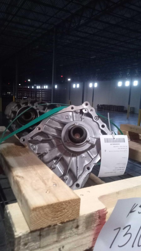 2015 INFINITI QX70 Transfer Case Assembly OEM 331001MD1B 158K Miles