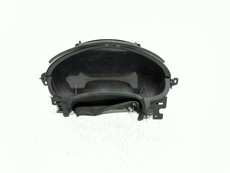 2015 Cadillac XTS Speedometer Gauge Cluster Black OEM 23194375 176k Miles