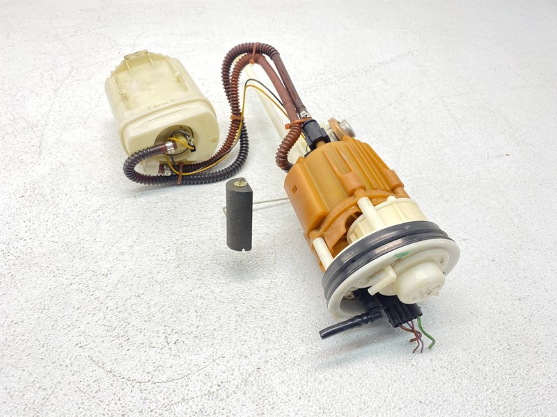 02-05 Porsche Carrera 911 996 Fuel Tank Pump Level Sender Module Unit 88K OEM ✅