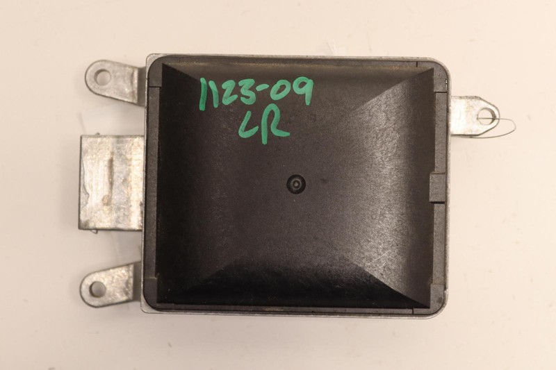 2017-2020 BMW 430I F32 F33 REAR LEFT SIDE BLIND SPOT LANE CHANGE MODULE OEM