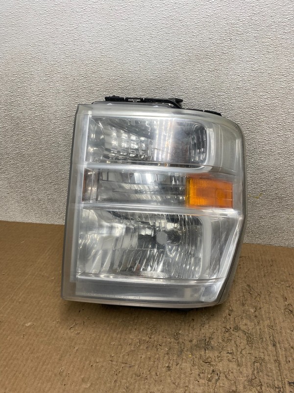 2008-2014 Ford Econoline E150 E250 E350 Left Driver LH Headlight OEM W7967 DW